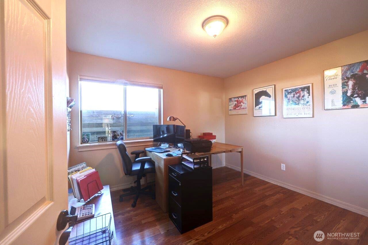 33007 G Place Property Photo 21