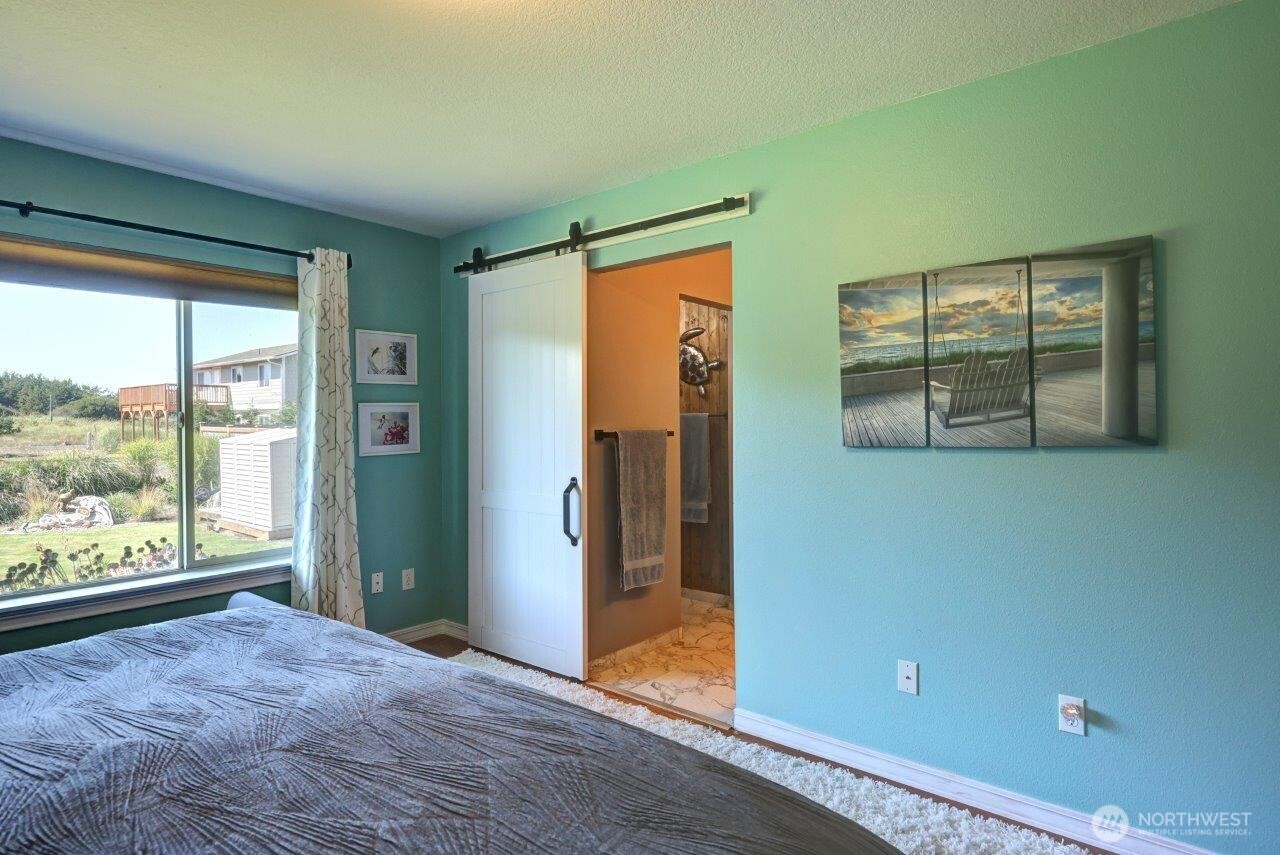 33007 G Place Property Photo 28