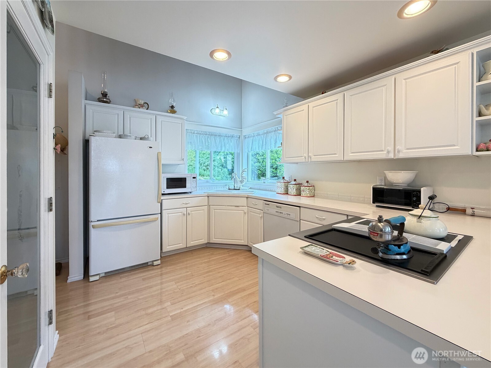 38 M Cascade Drive Property Photo 17