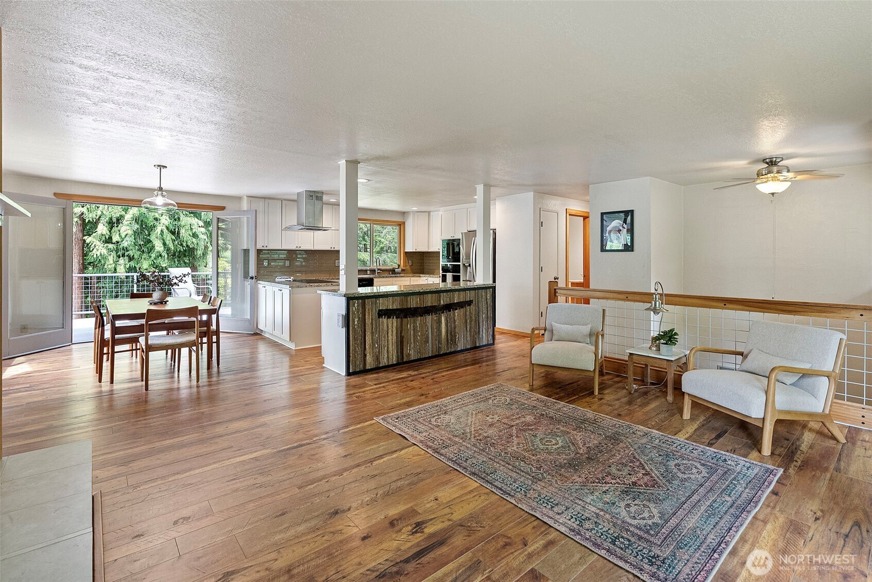 19545 Park Boulevard Property Photo 4