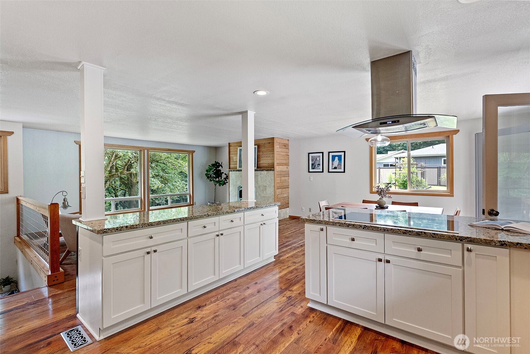 19545 Park Boulevard Property Photo 6