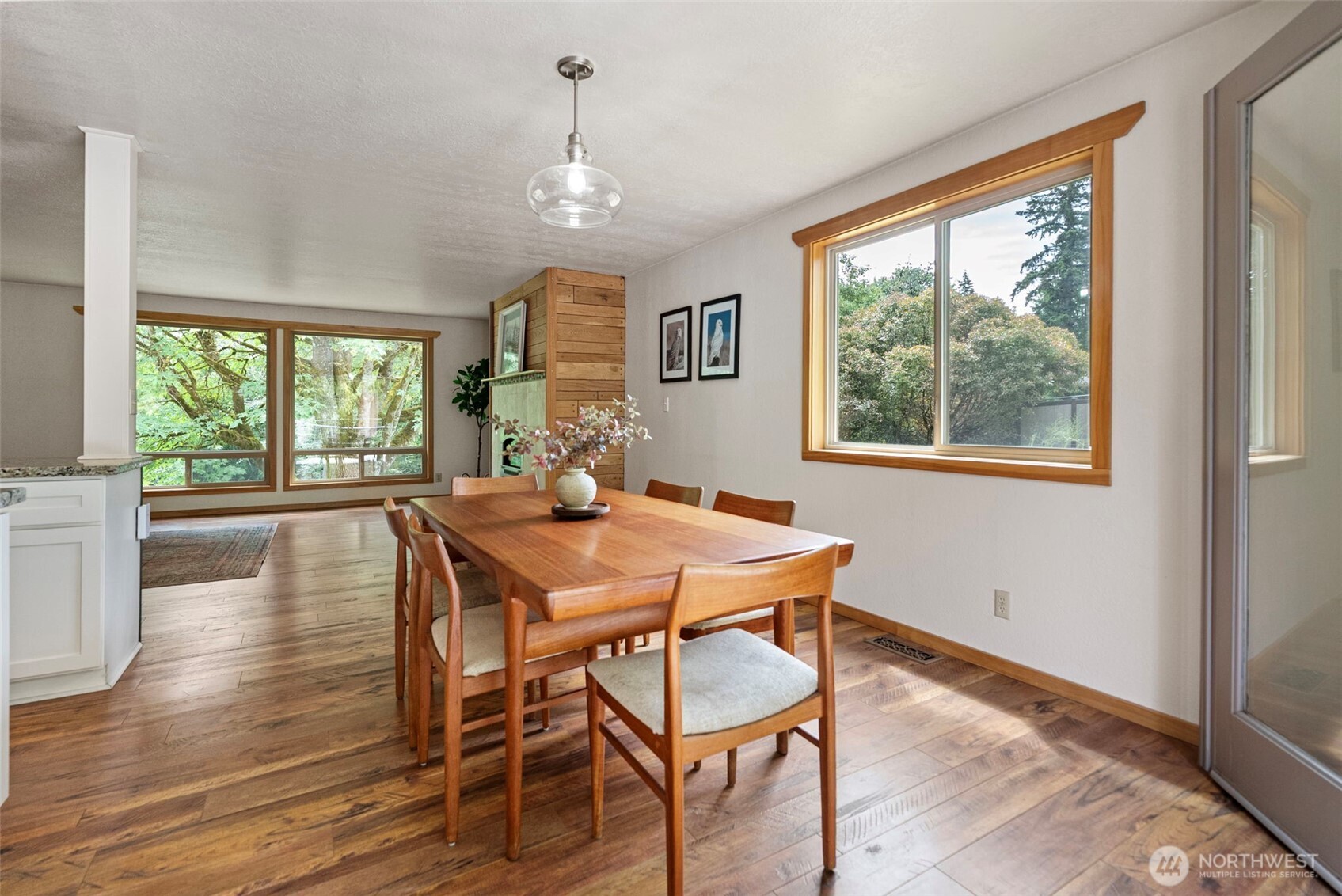 19545 Park Boulevard Property Photo 8