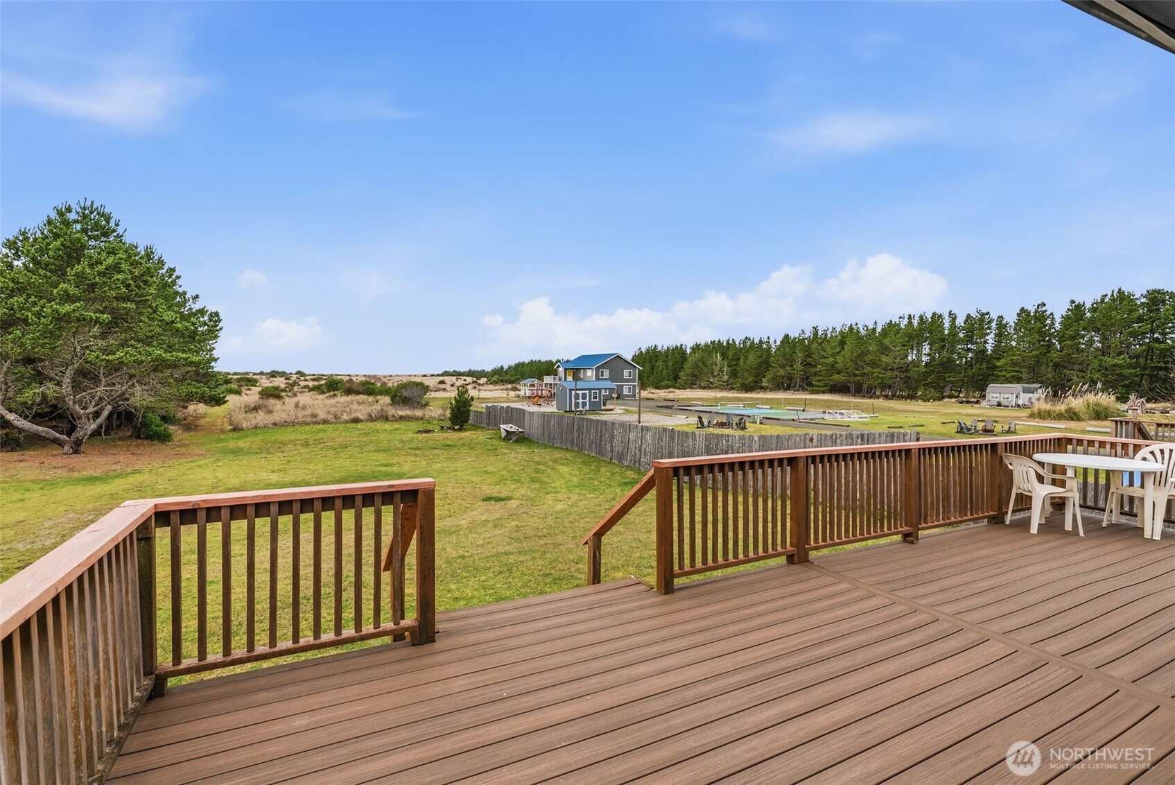 13301 North Place Property Photo 5