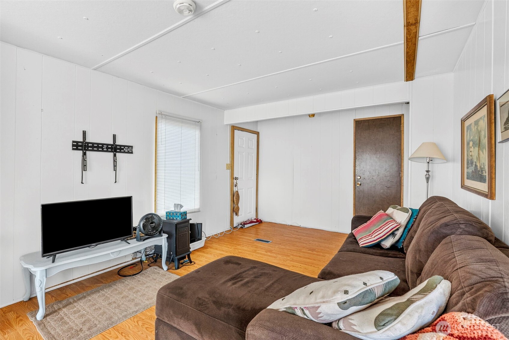 13301 North Place Property Photo 12
