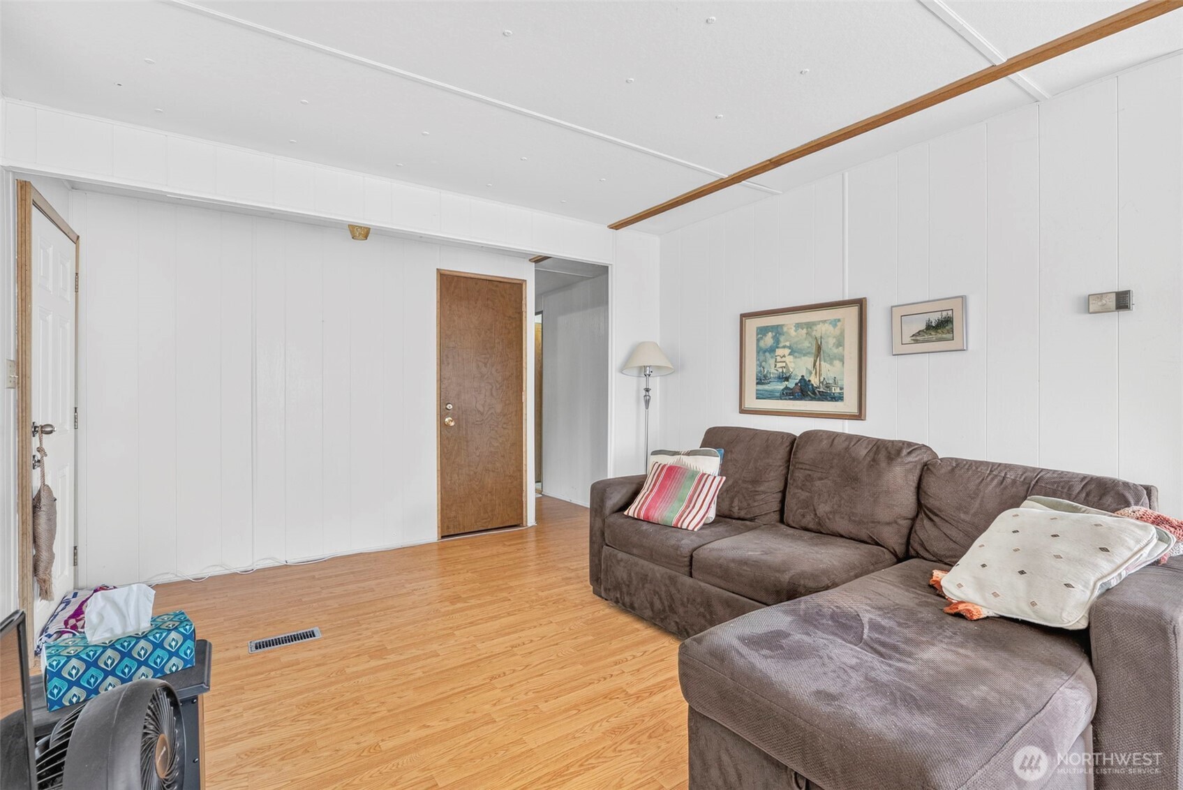 13301 North Place Property Photo 13