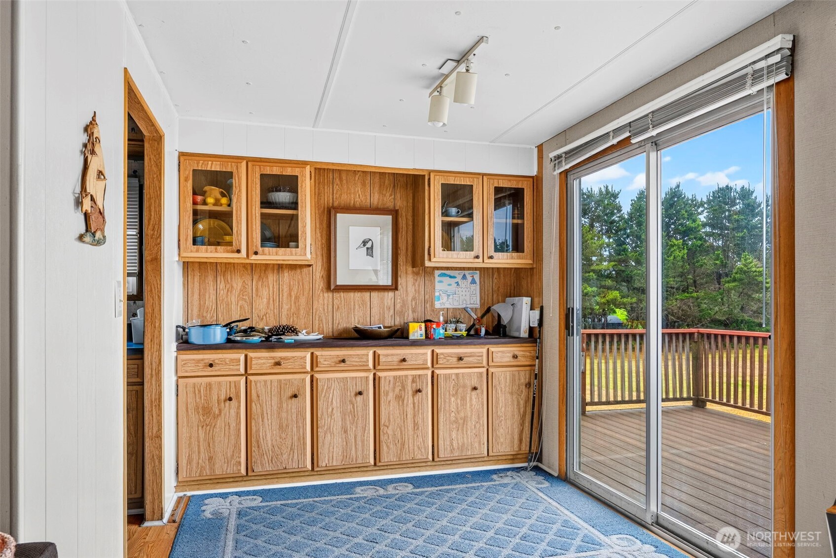 13301 North Place Property Photo 17