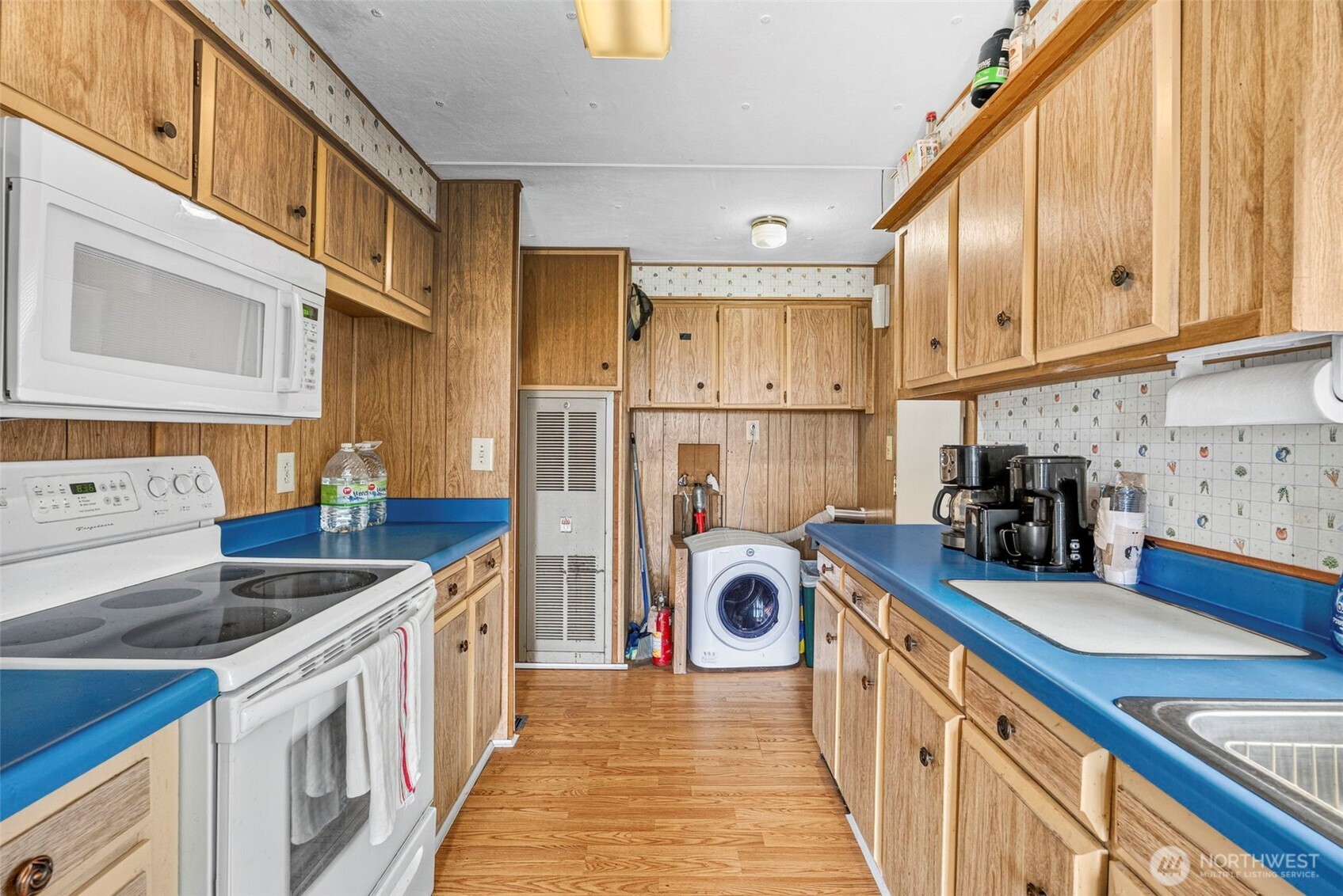 13301 North Place Property Photo 18