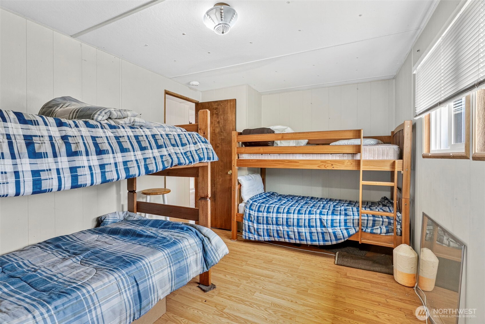 13301 North Place Property Photo 21