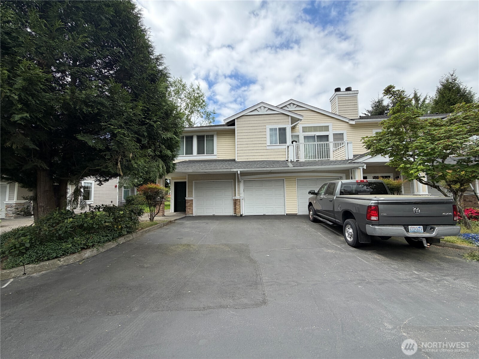23223 59th Place 20-2 Property Photo 2