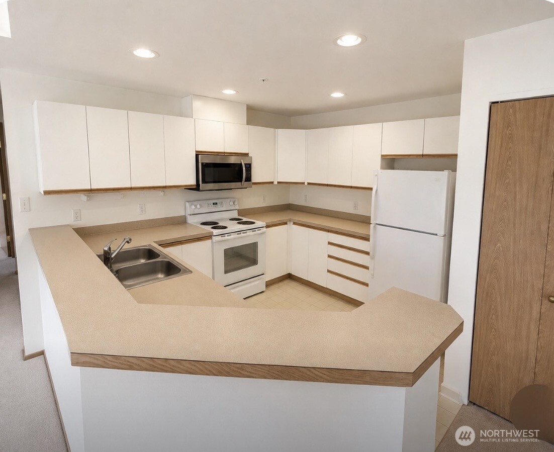 23223 59th Place 20-2 Property Photo 8