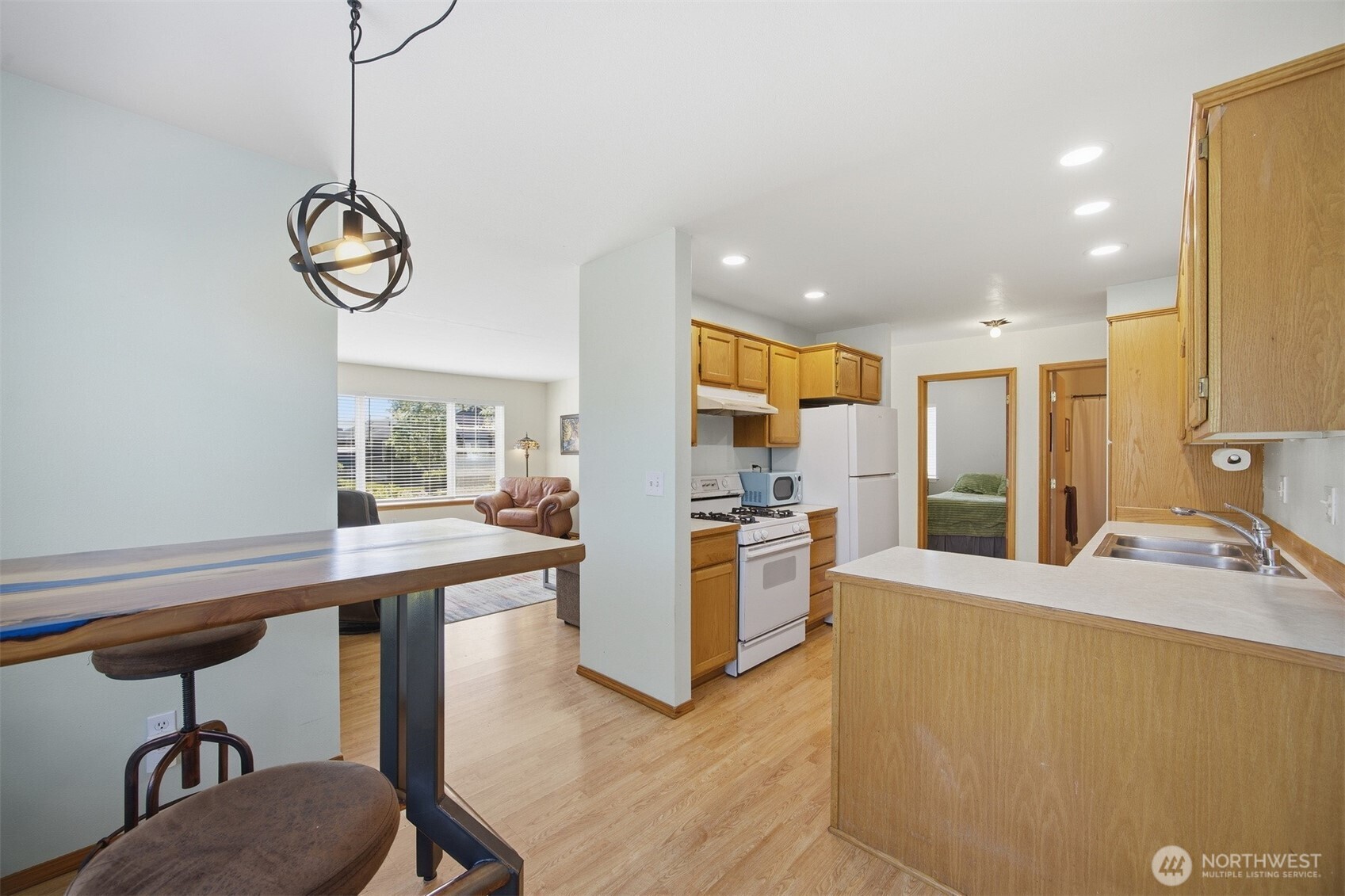 1225 Ash Street Property Photo 14