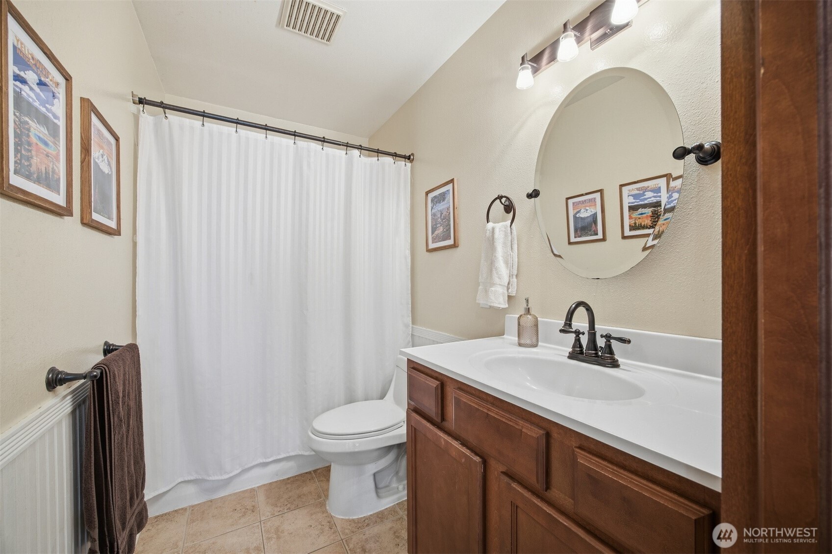 1225 Ash Street Property Photo 17