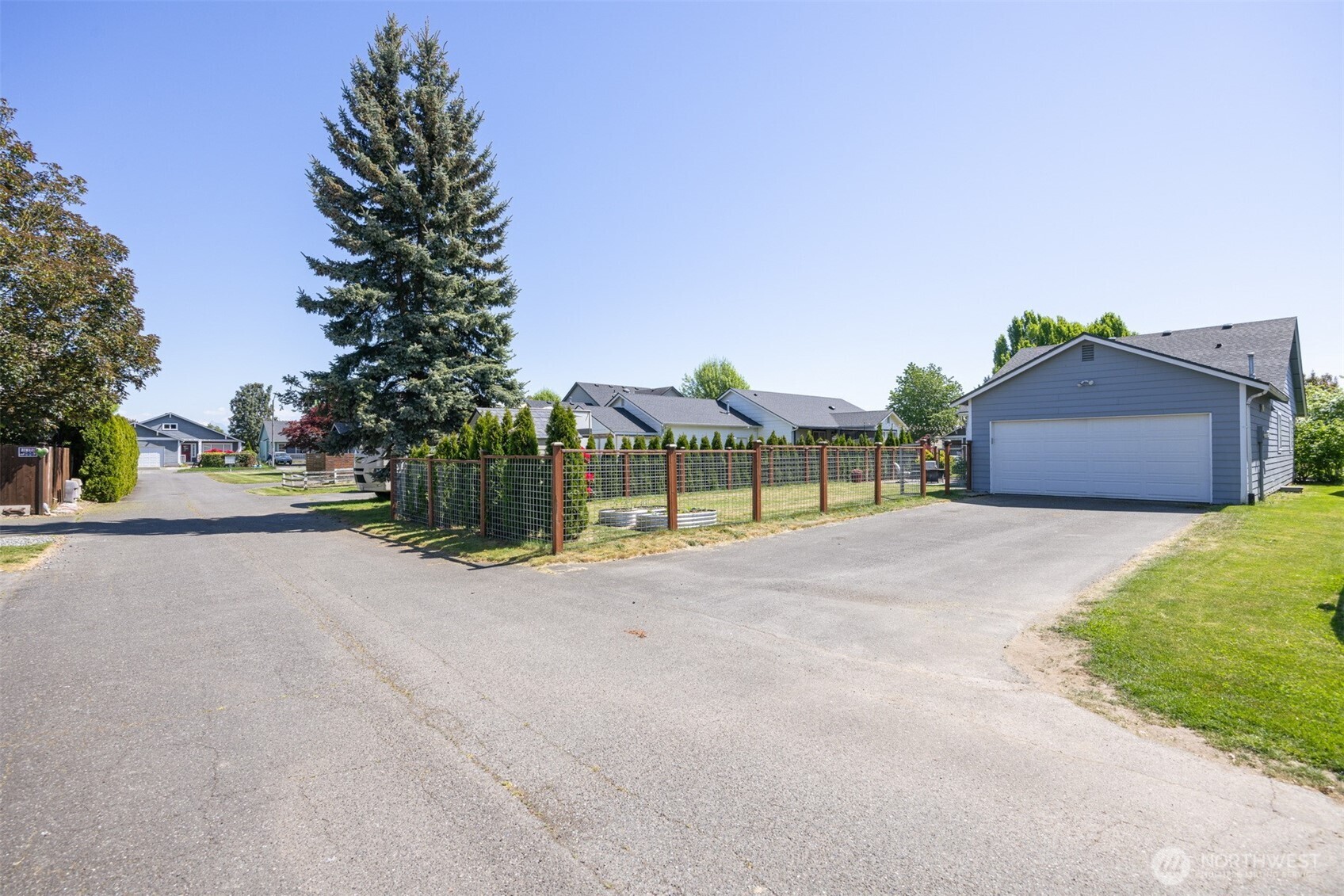 1225 Ash Street Property Photo 39