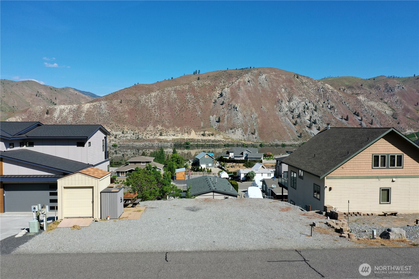 565 Entiat Place Property Photo 1