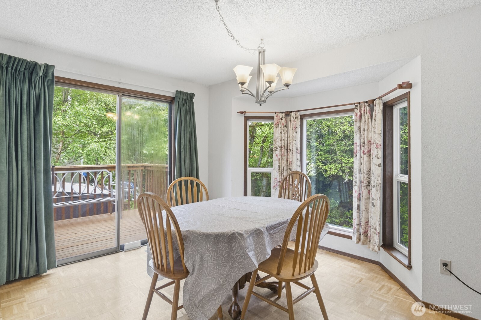 6608 Sierra Court Property Photo 15