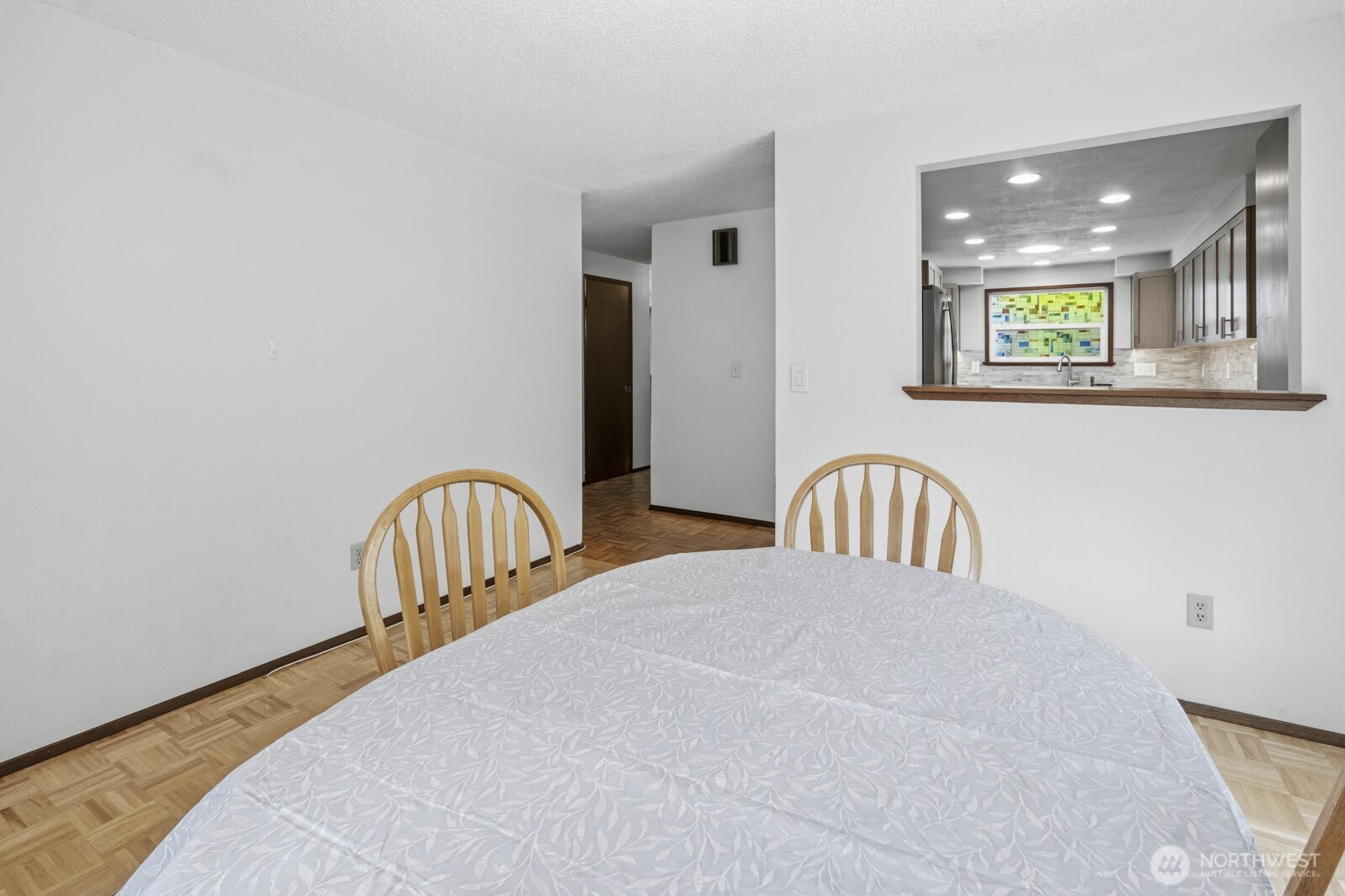 6608 Sierra Court Property Photo 18