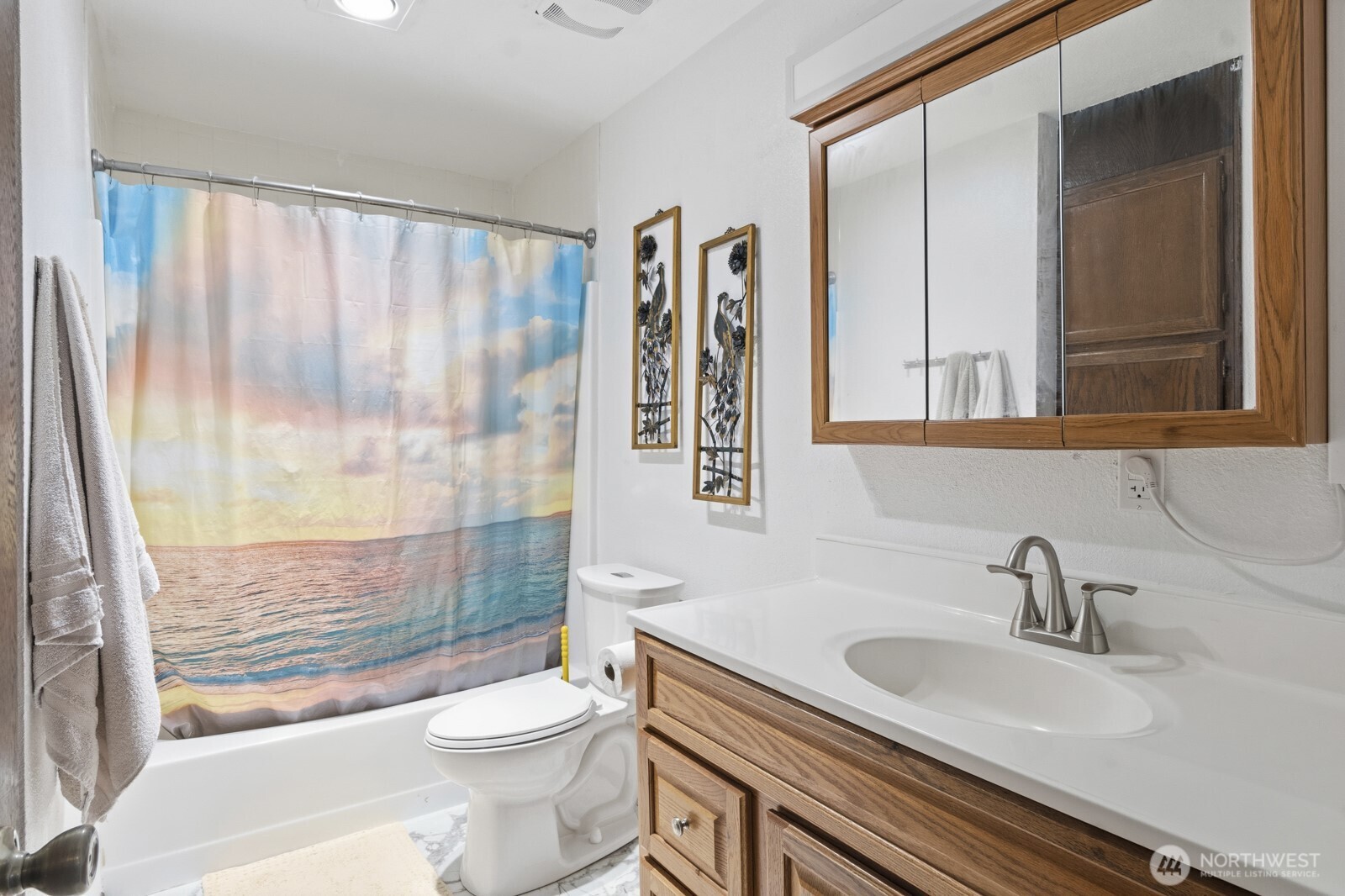 6608 Sierra Court Property Photo 24