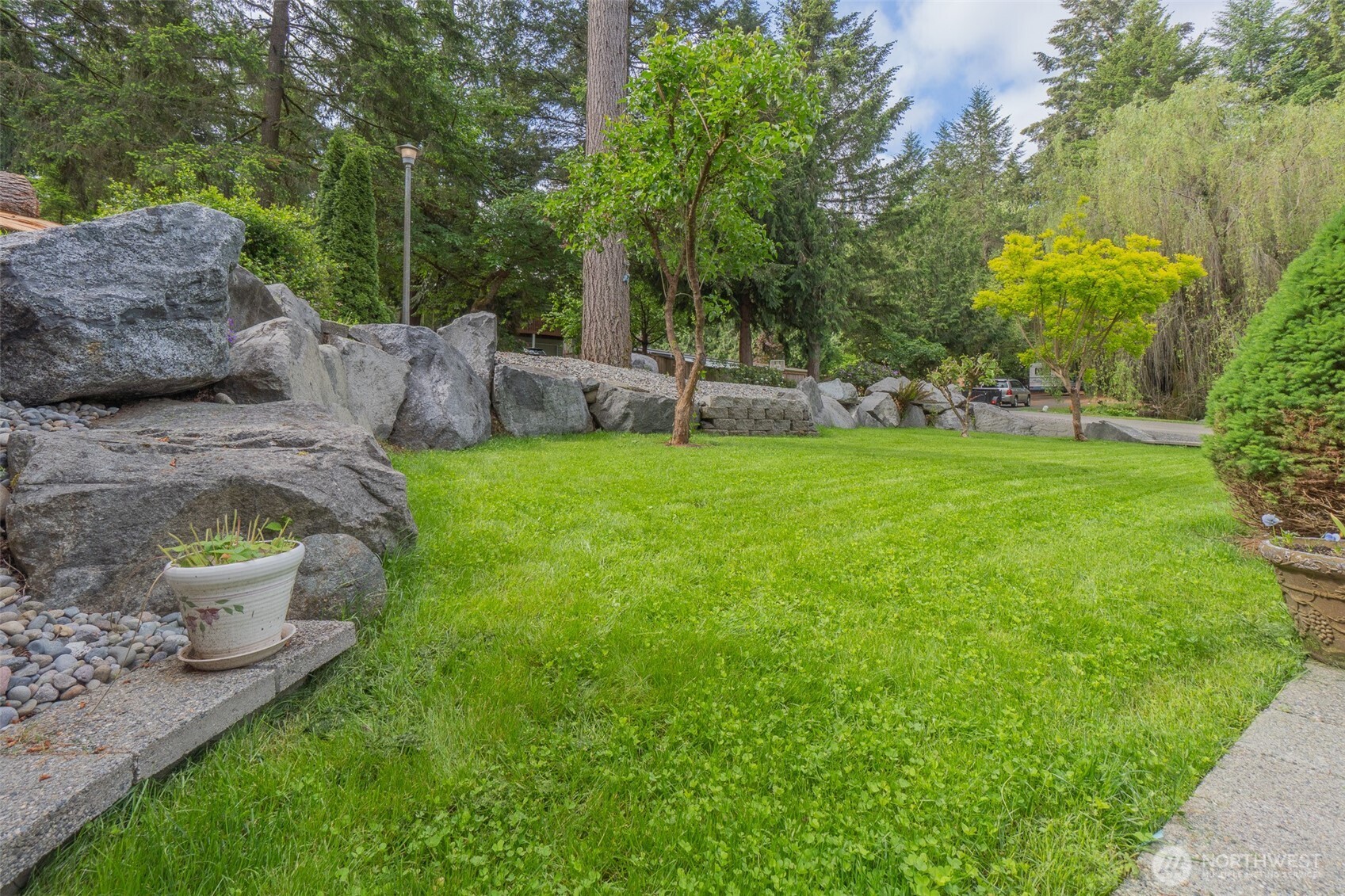 6608 Sierra Court Property Photo 38