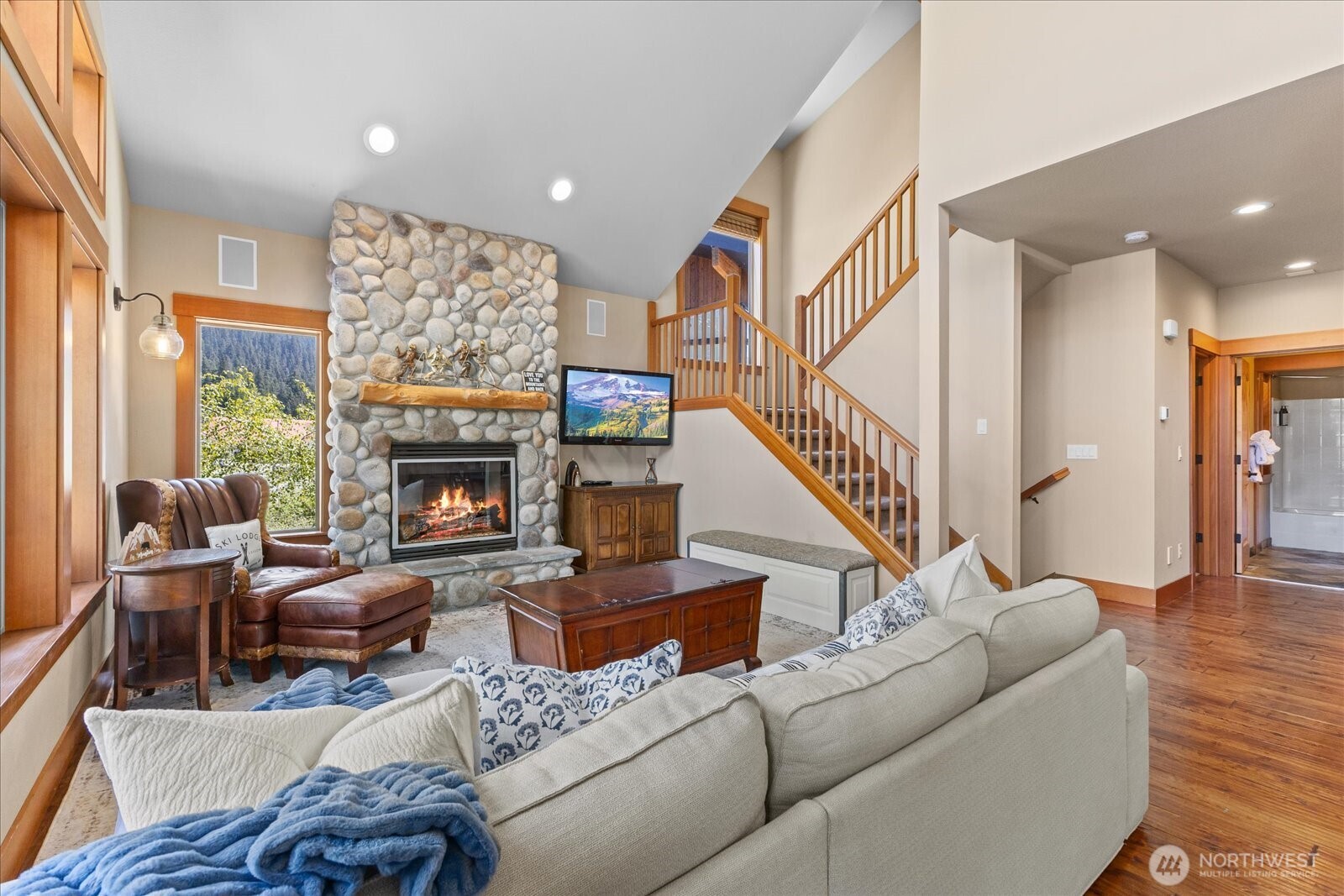 1 Kendall Peak Way Property Photo 3