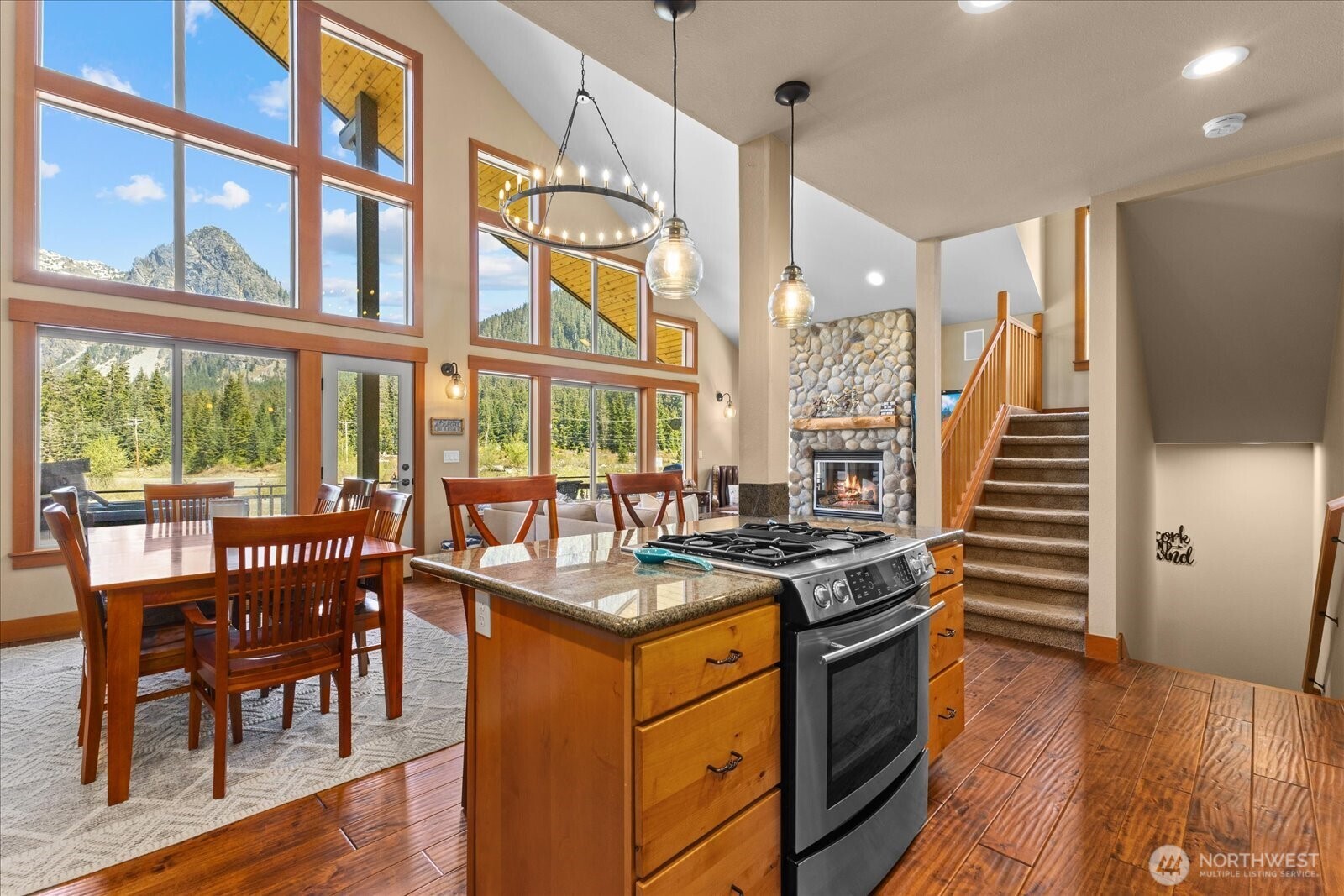 1 Kendall Peak Way Property Photo 6