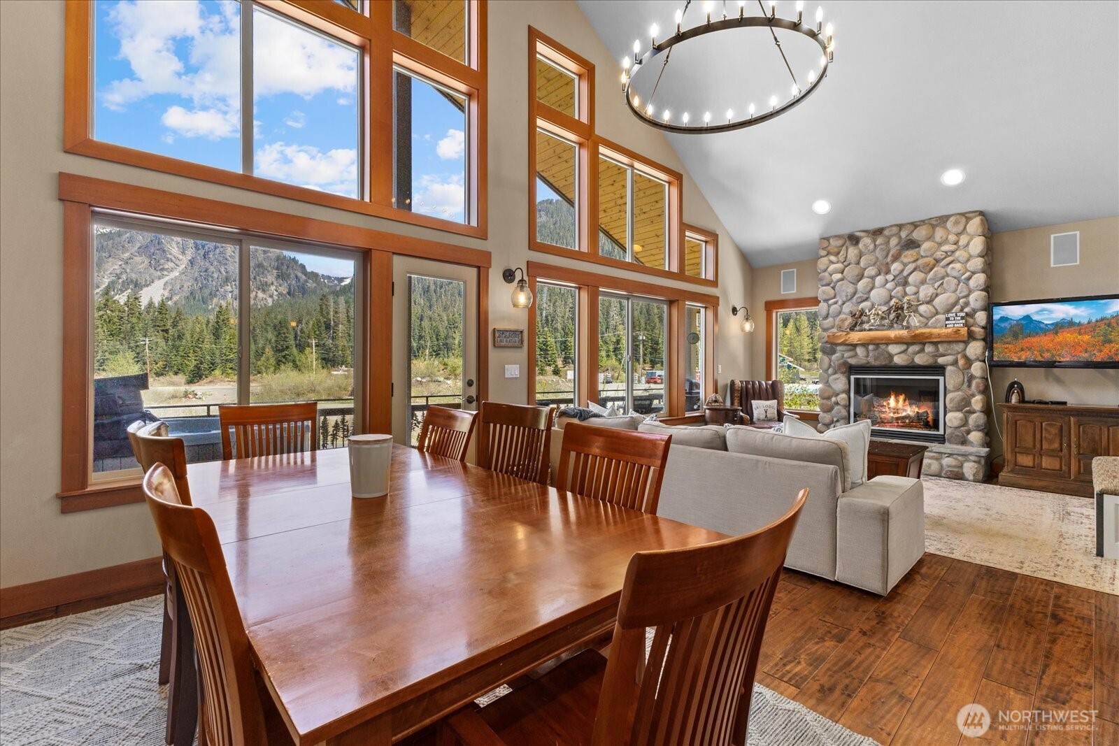 1 Kendall Peak Way Property Photo 8