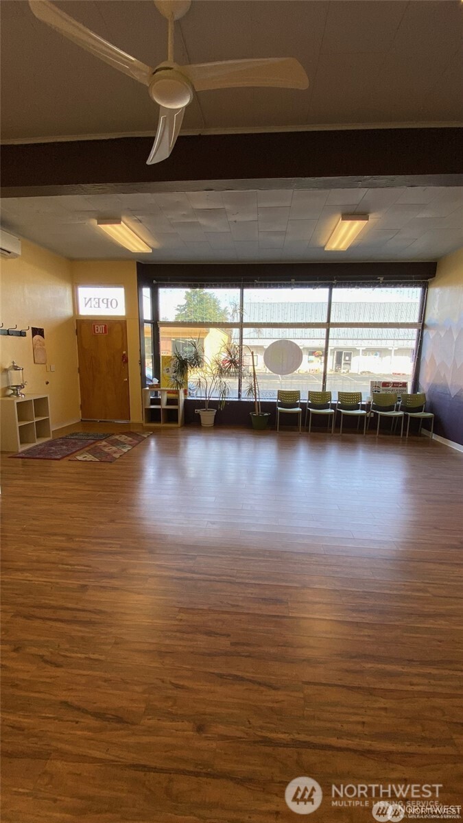 1085 Darrington Street Property Photo 4