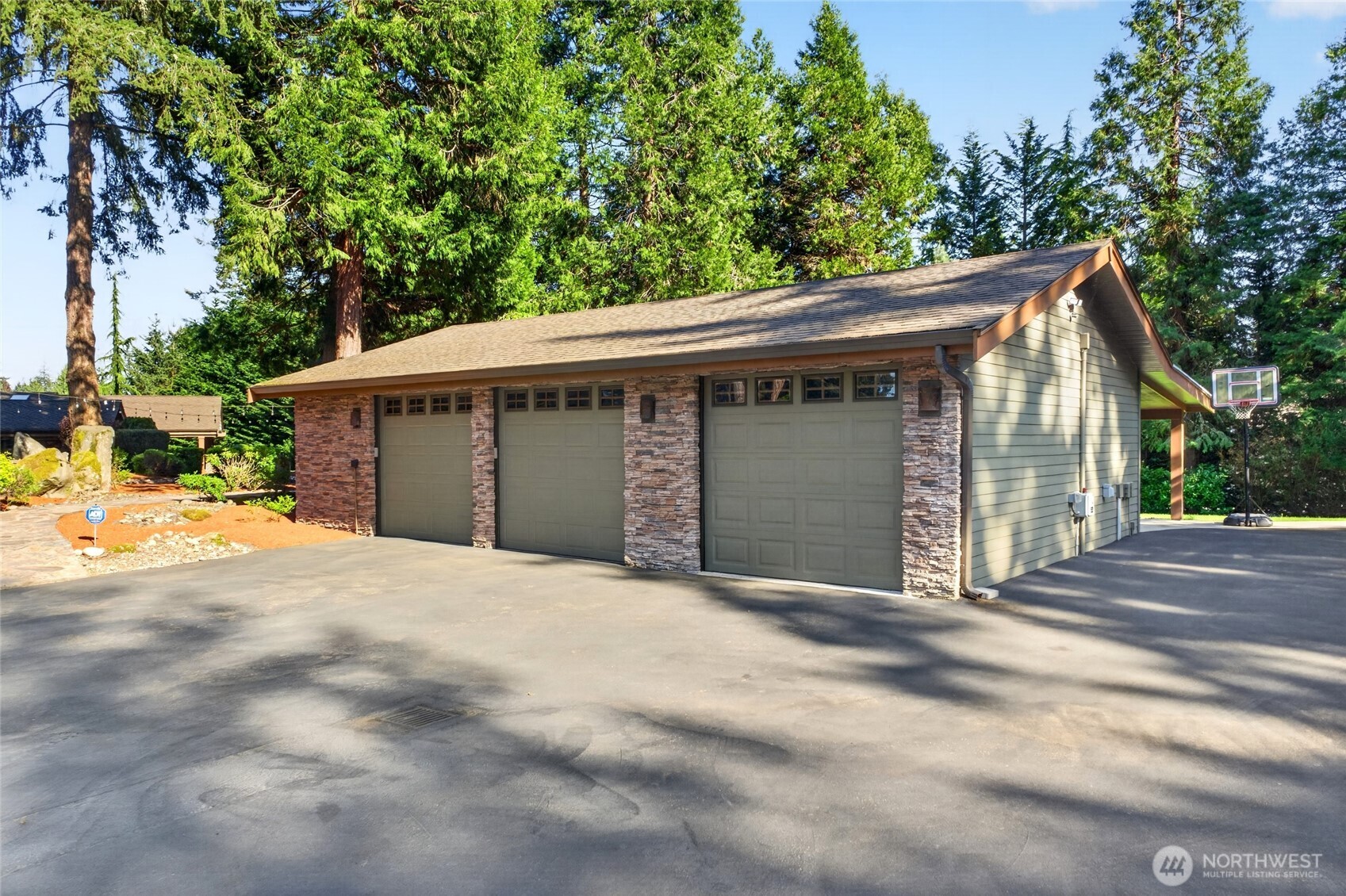 21421 Snag Island Drive Property Photo 16