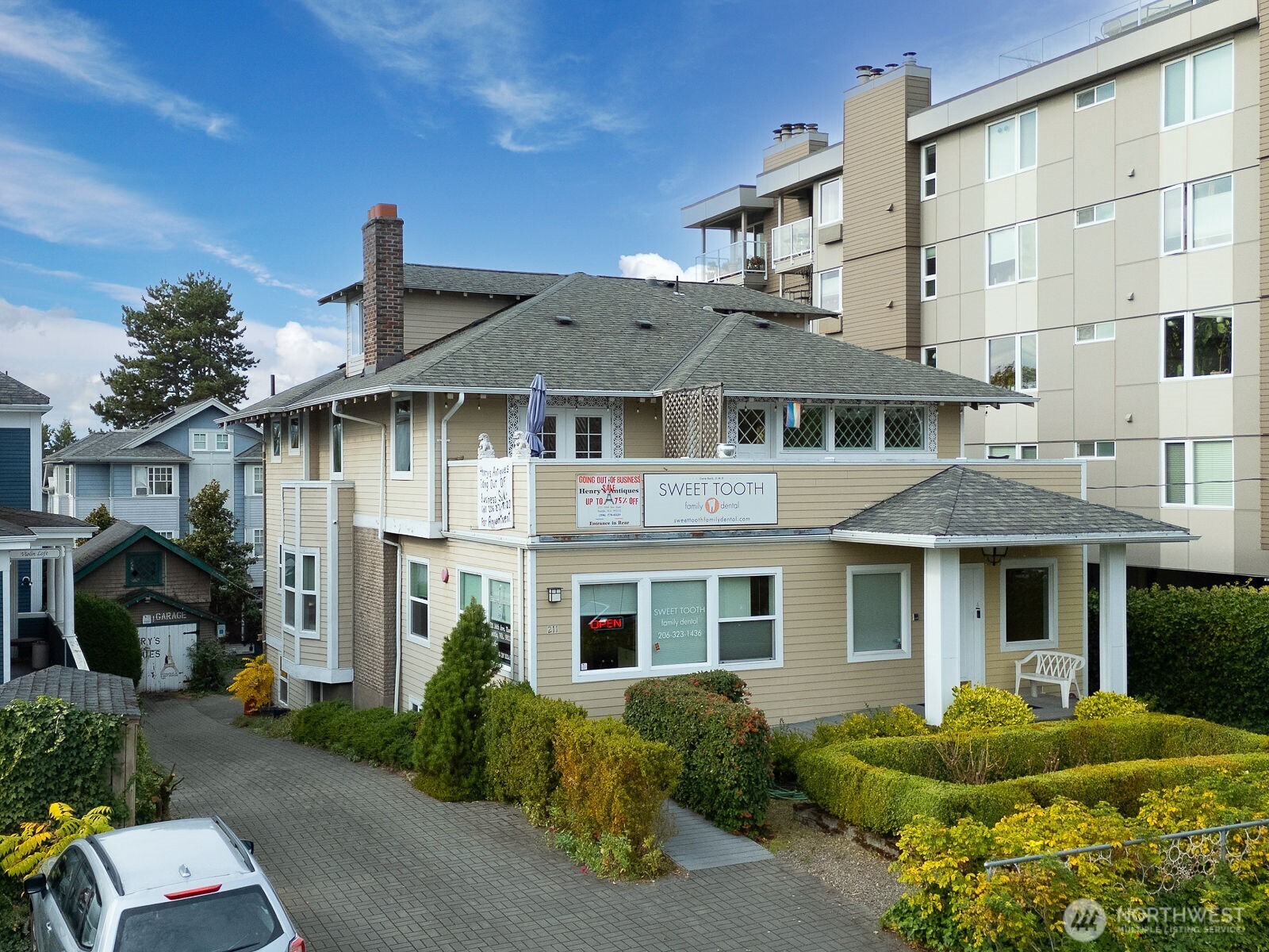 211 14th Avenue Property Photo 1