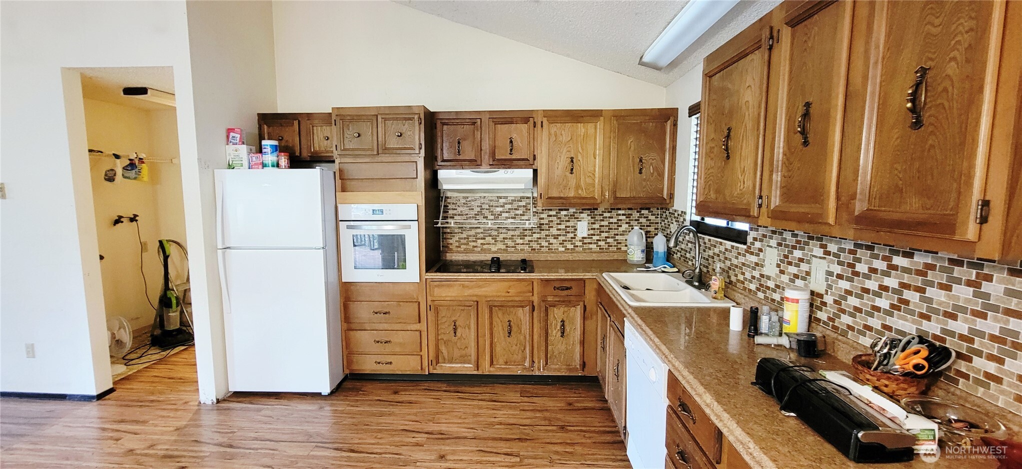 150 E Agate Drive Property Photo 4