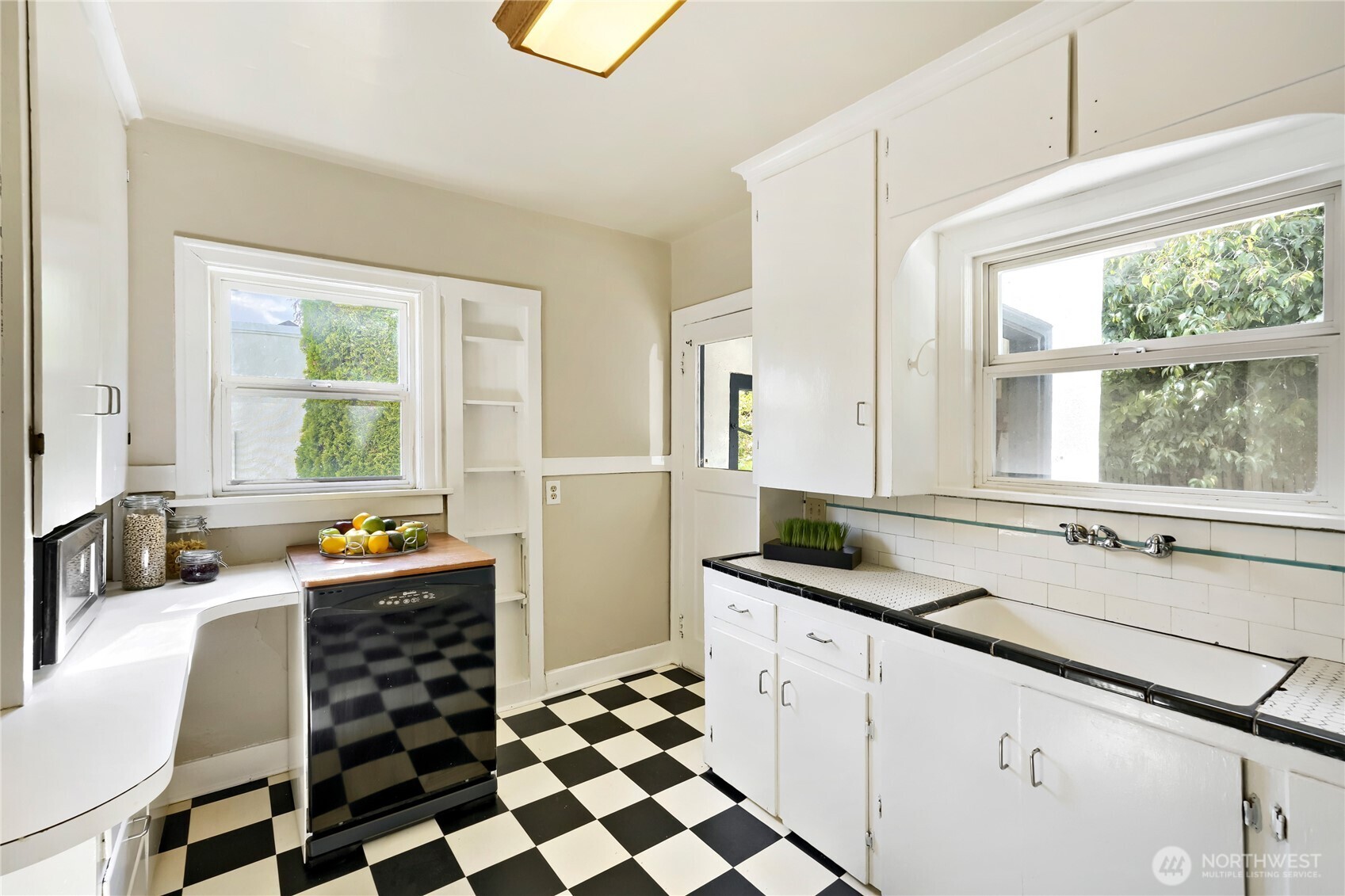 5755 25th Avenue Property Photo 14