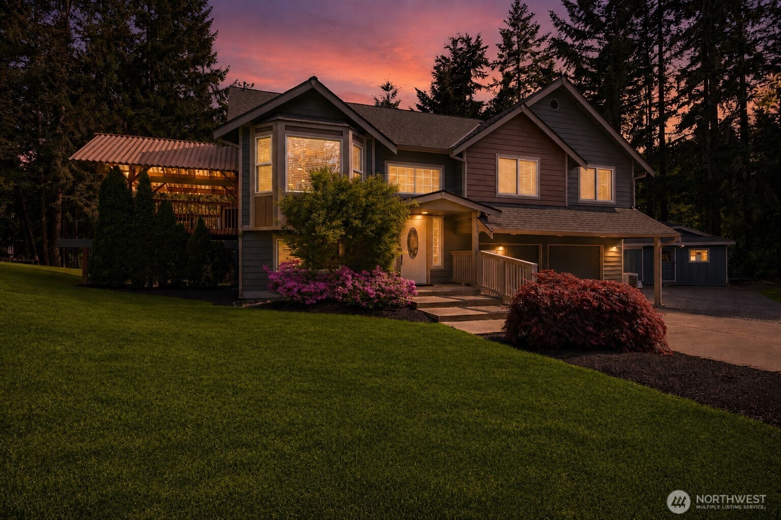 13116 202 Street Ct Property Photo 4