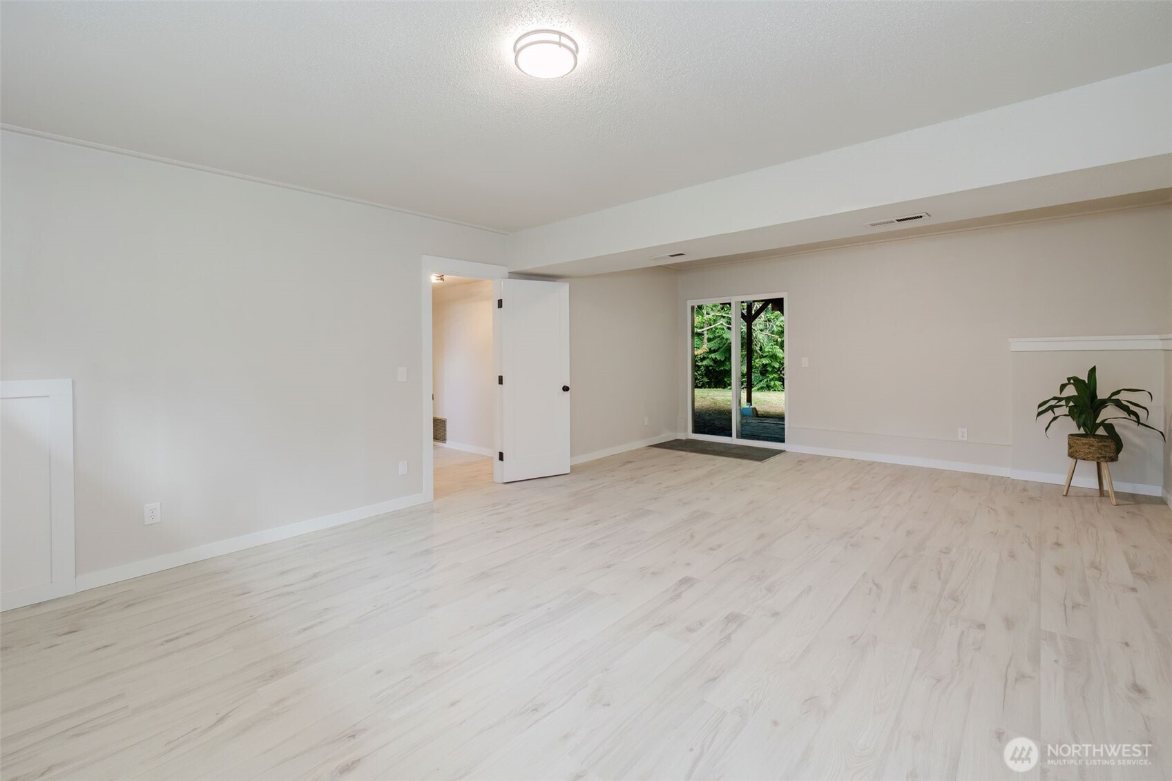 3827 Roosevelt Street Property Photo 29