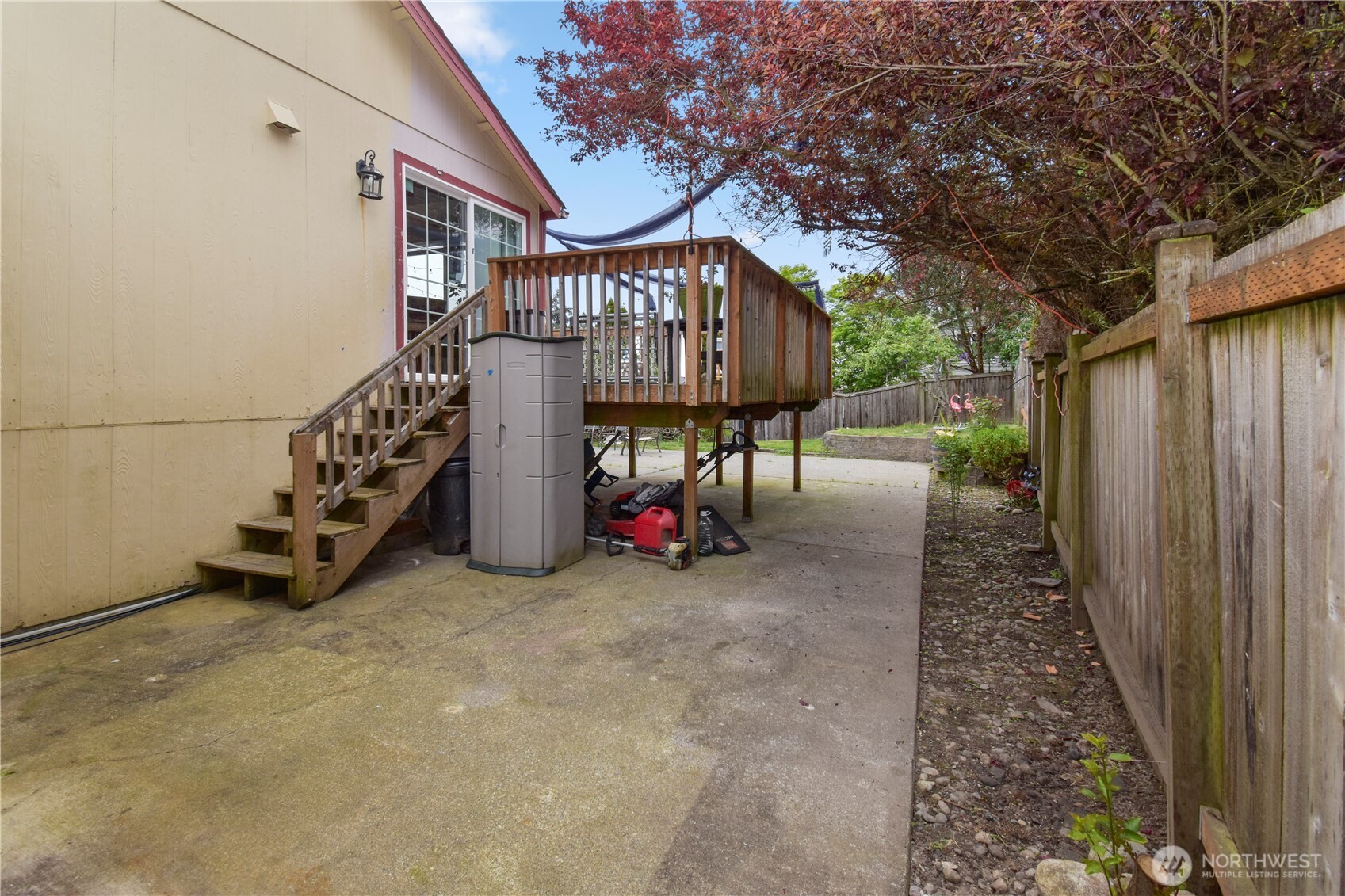 7601 69th Street Property Photo 6