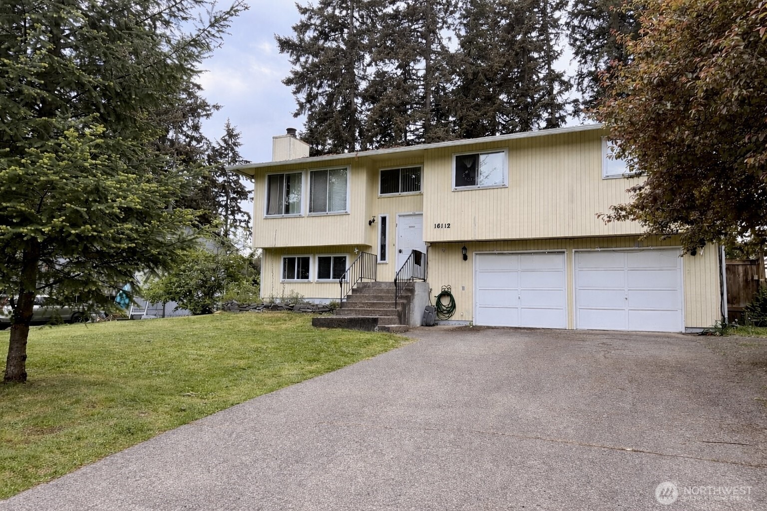16112 68th Avenue Ct Property Photo 1