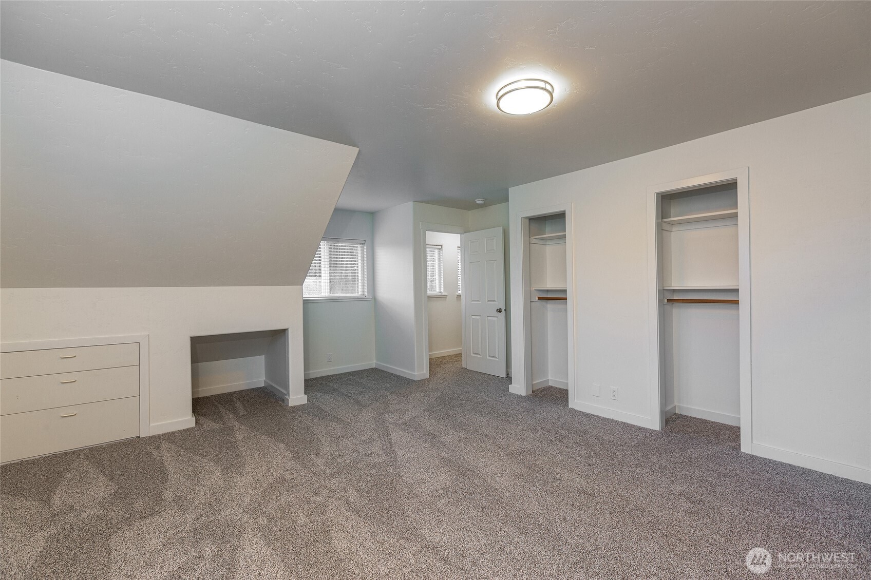 329 Snowberry Lane Property Photo 10
