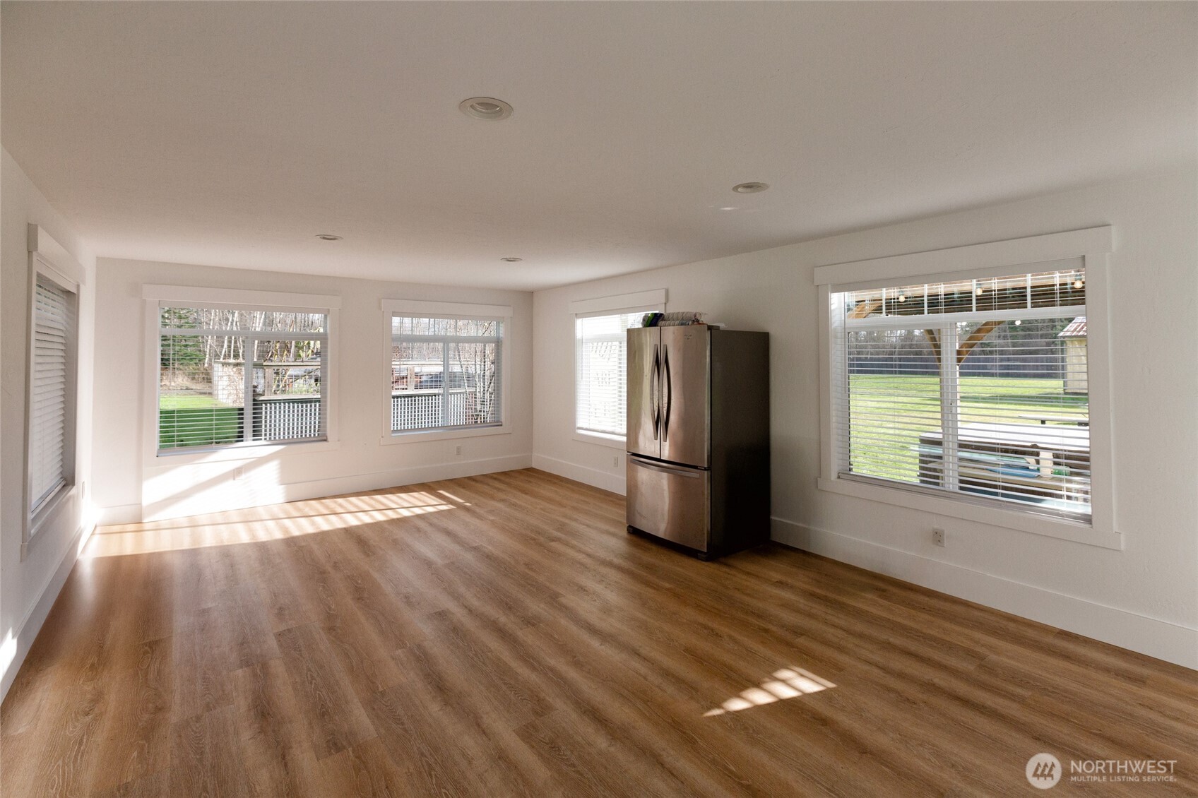 329 Snowberry Lane Property Photo 18