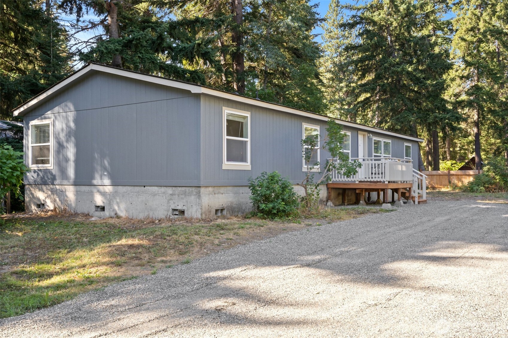 81 Lynx Lane Property Photo 1