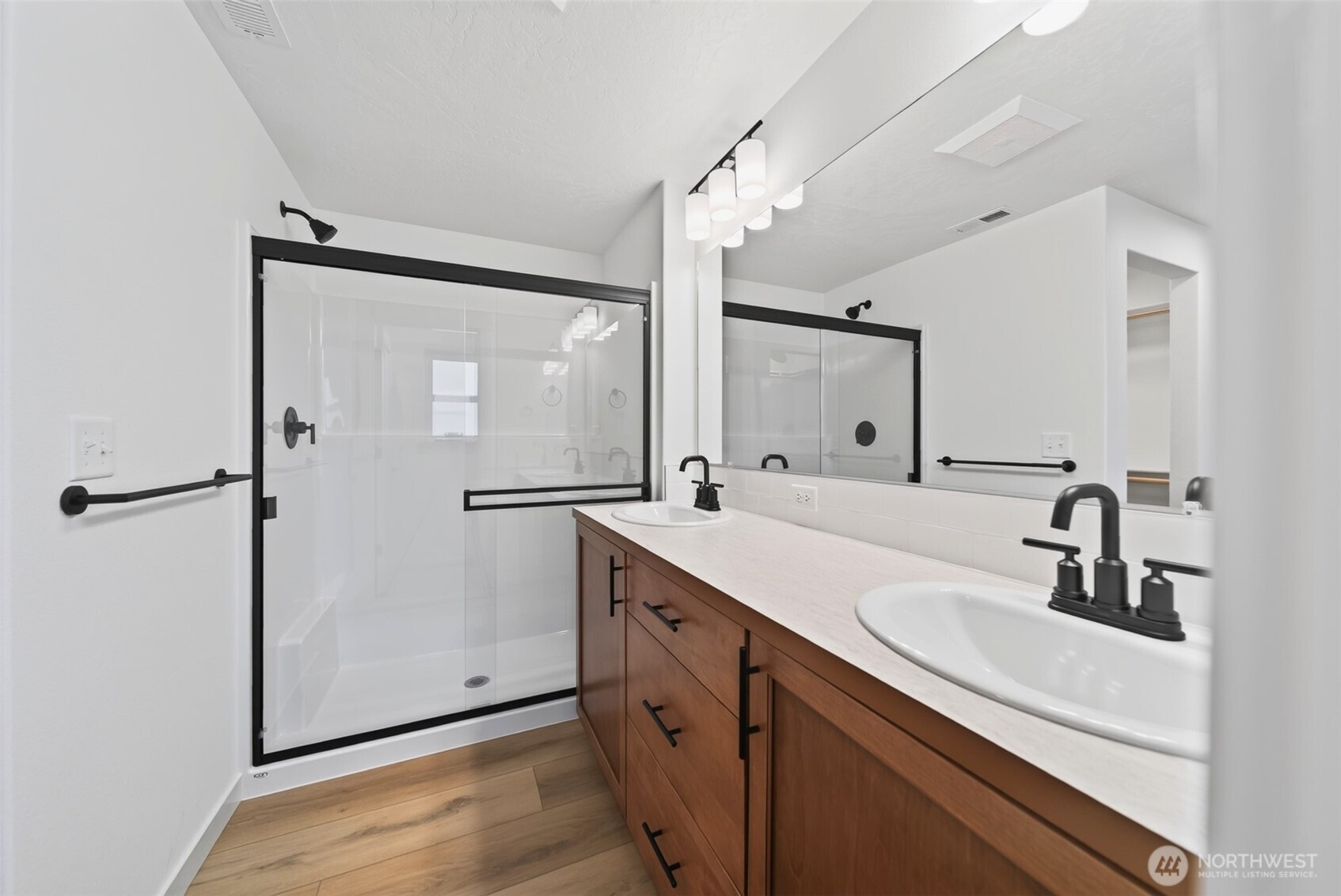 1307 W Montclair Street Property Photo 12