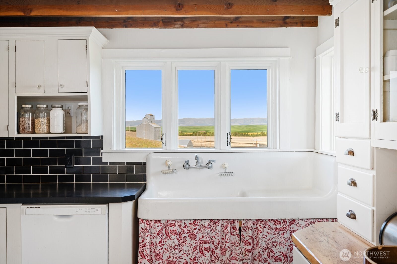 5119 Sudbury Road Property Photo 11