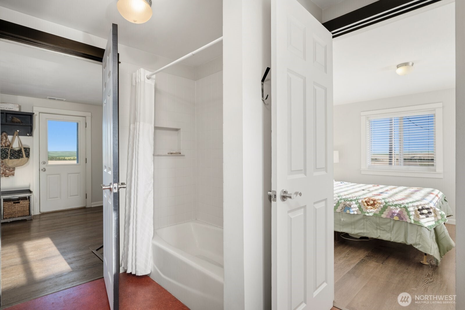 5119 Sudbury Road Property Photo 16