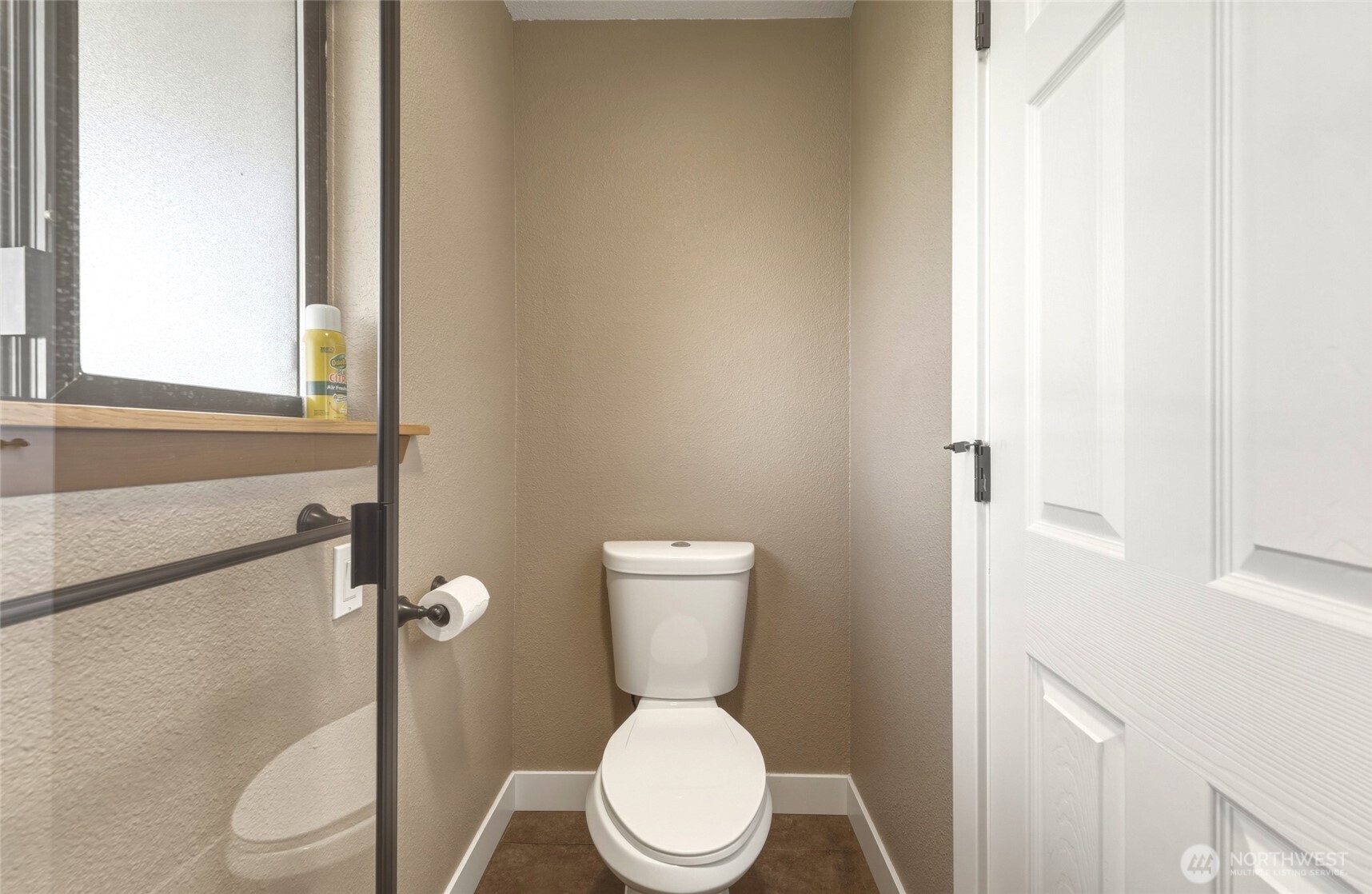 94 Country Way Property Photo 16
