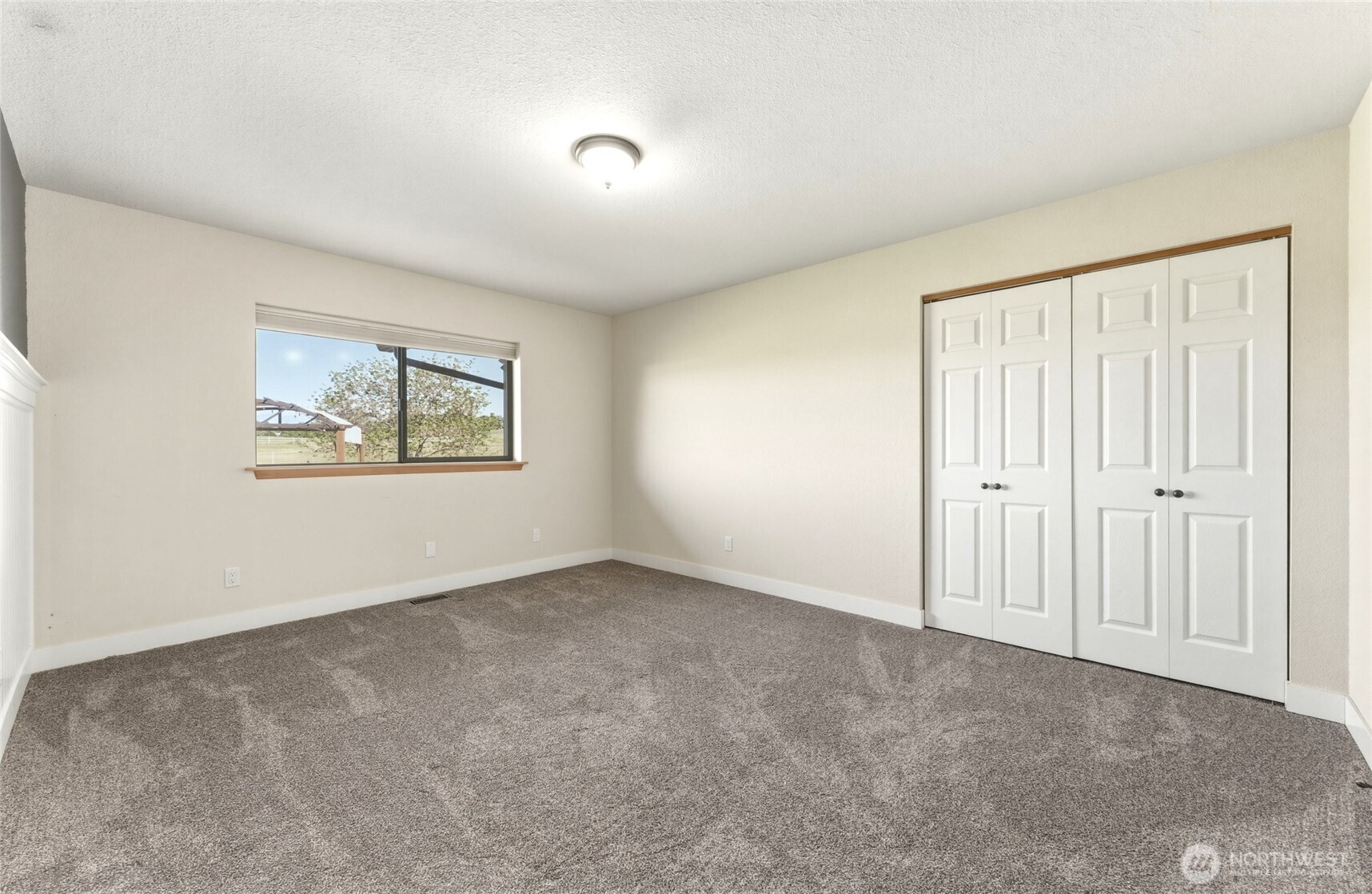 94 Country Way Property Photo 18