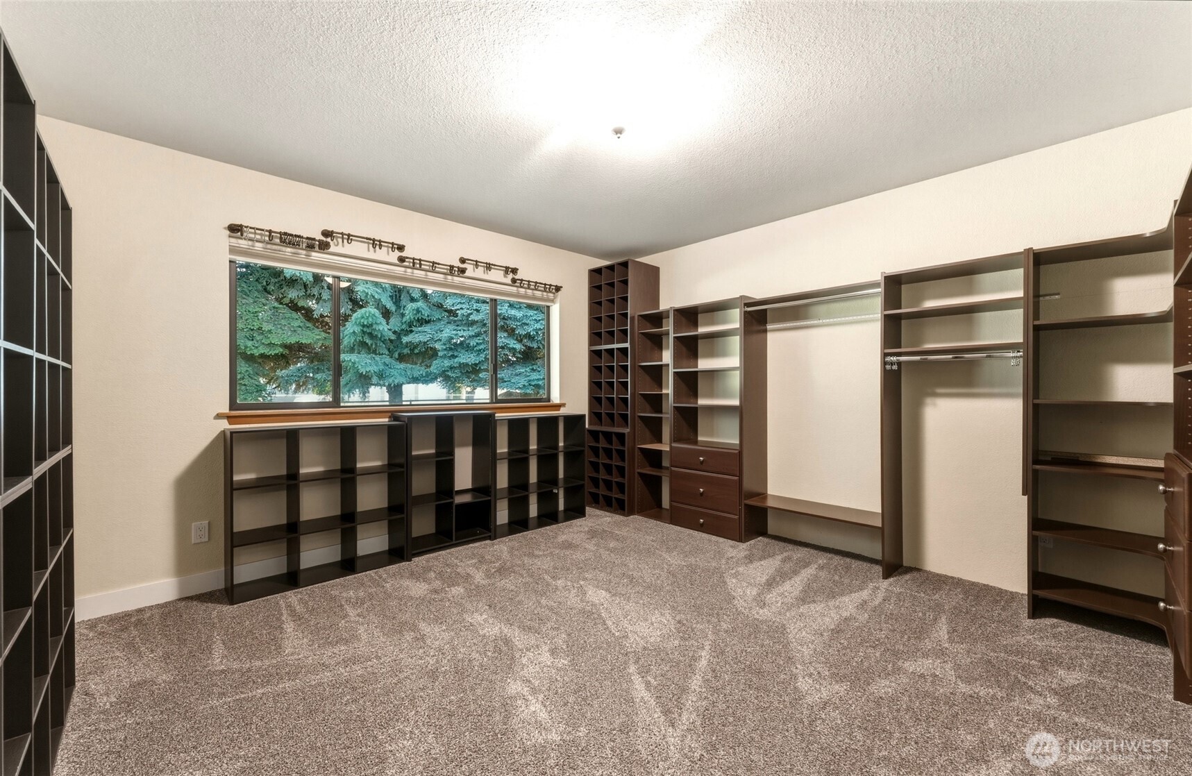 94 Country Way Property Photo 28