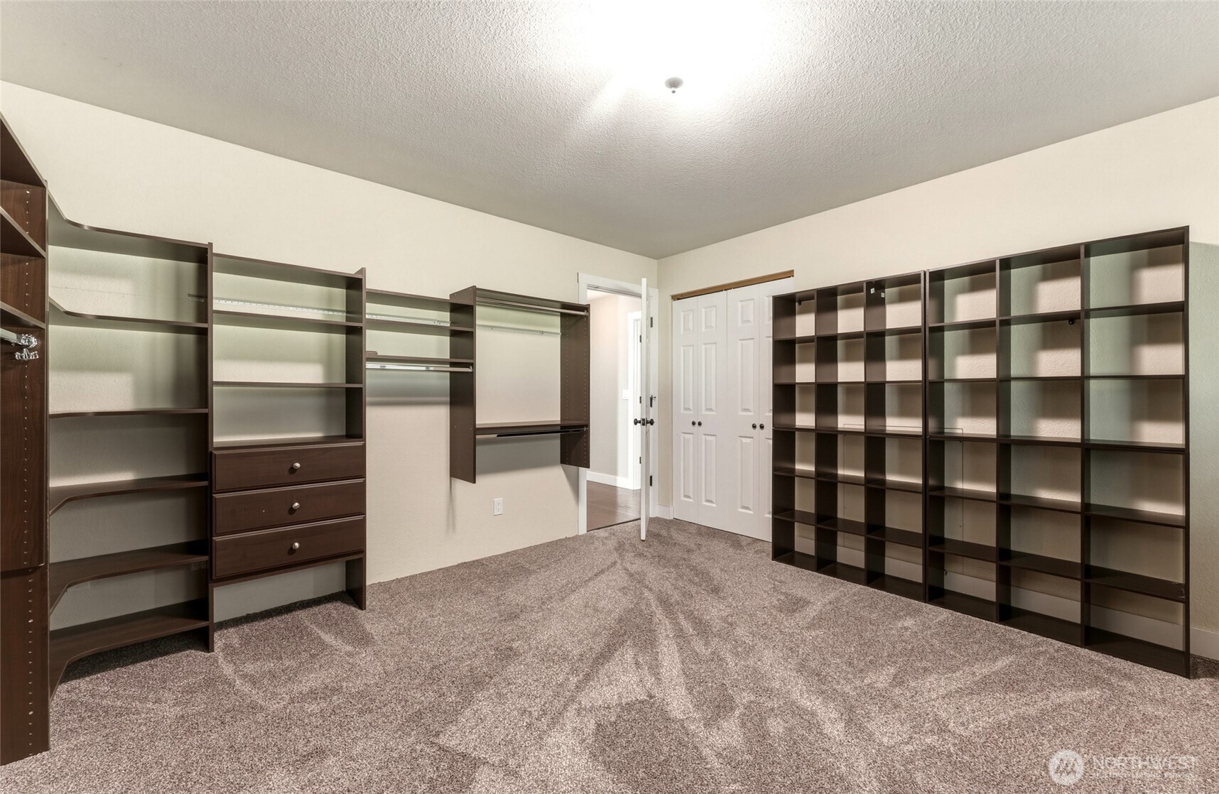 94 Country Way Property Photo 29