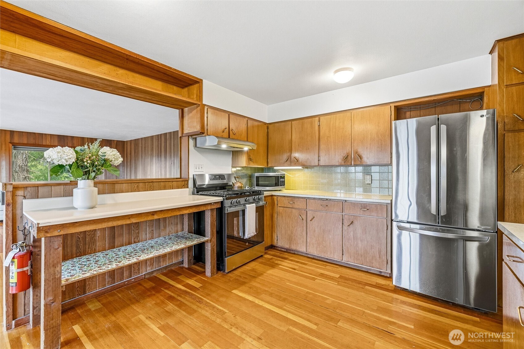 1136 Island Drive Property Photo 7