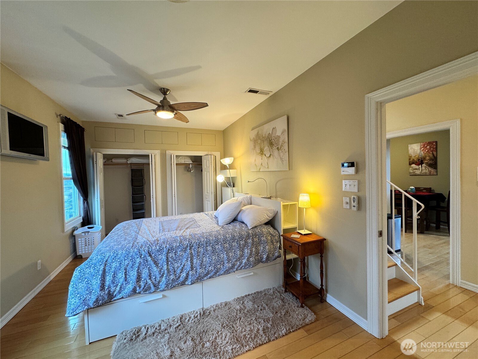 1215 Burwell Street Property Photo 9