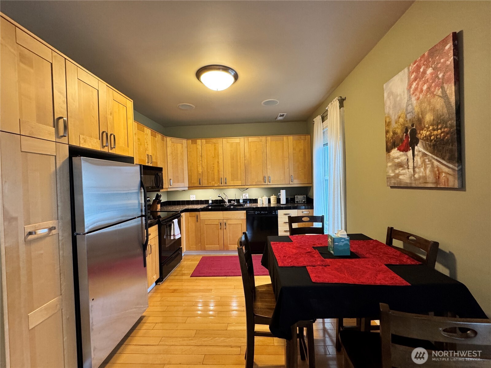 1215 Burwell Street Property Photo 11