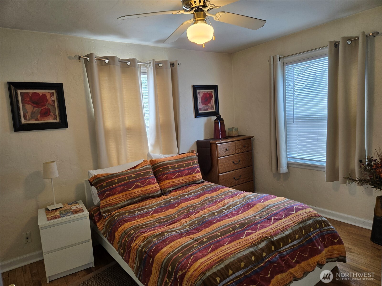 1215 Burwell Street Property Photo 13