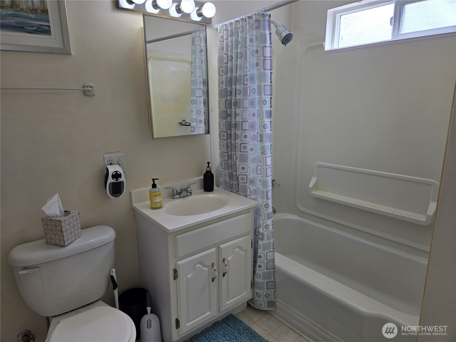 1215 Burwell Street Property Photo 14