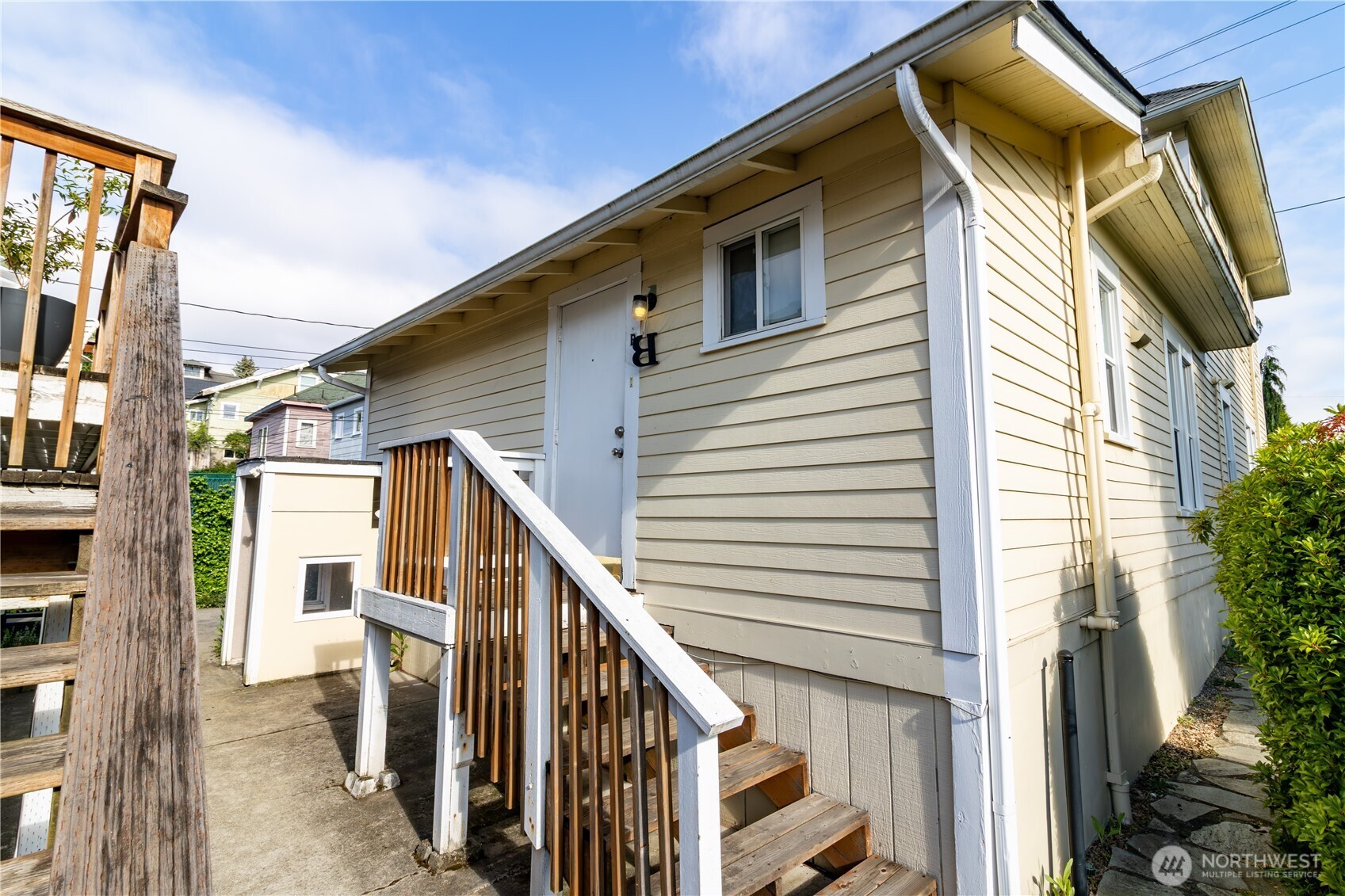 1215 Burwell Street Property Photo 19